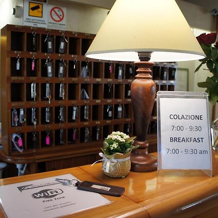 Hotel Albatros Calenzano Luaran gambar