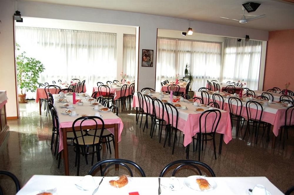 Hotel Albatros Calenzano Luaran gambar