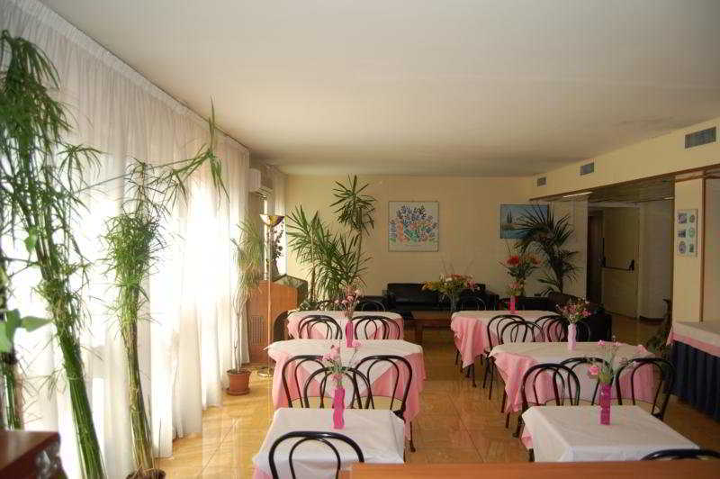 Hotel Albatros Calenzano Restoran gambar
